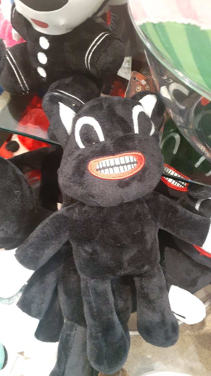 FallenPoultry's tweet photo. saw this at the mall today... all i can say is wtf brevard??? >:/ https://t.co/QdmdWw2q7L