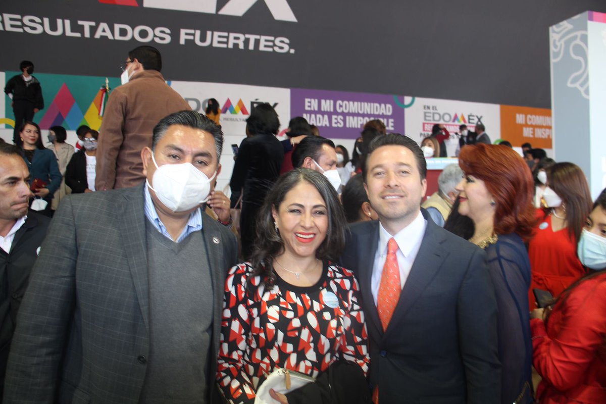 Mariano_Camacho's tweet photo. Hoy en representación de nuestro Gobernador @alfredodelmazo le tomé protesta como Presidente Municipal de Rayón a mi amigo @ErickCedilloMX a quien le auguro mucho éxito en esta nueva responsabilidad. https://t.co/boLG06TGkX