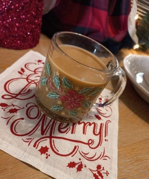 Your_Coffee_Fix's tweet photo. Never too late. Eat, drink coffee and be merry! Cheers ☕
#coffeeathome #saturdayvibes #weekendcoffee #coffeebuzz #justaddcoffee #allthecoffee #coffeegirl #caffeinated https://t.co/biy99mKA5v