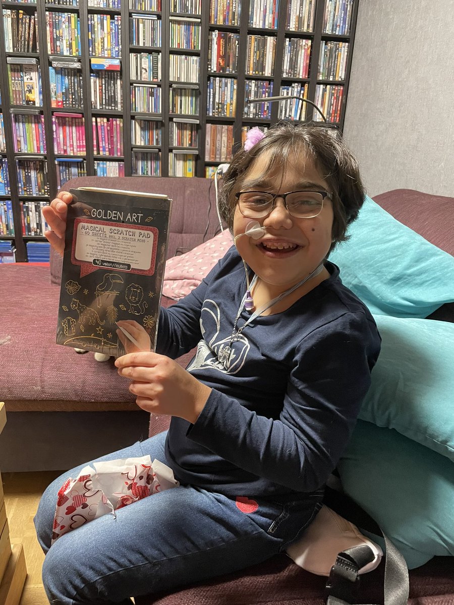 Ab heute gibt es jeden Tag ein Foto meiner vorerkrankten Tochter.
Es ist mit ihr abgesprochen und sie ist damit einverstanden!

Sinn dieser Aktion?

#Schattenfamilien sichtbar machen!

#Vorerkrankte Menschen sichtbar machen!

Es sagt sich so leicht: „Es sterben NUR kranke Kinder“