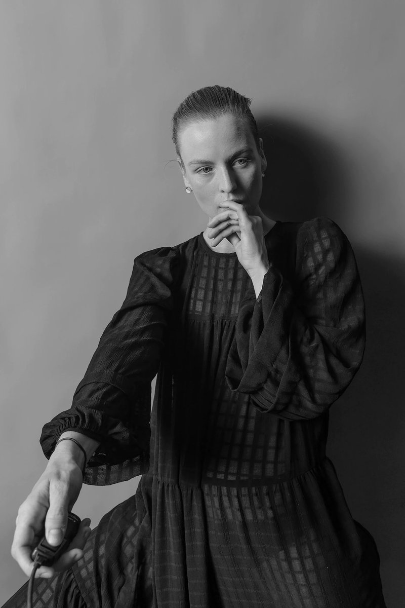 Self portrait for <a href="/obscuradao/">Obscura</a> Who We Are portrait collection on @withFND - being minted as we speak + will go live for bidding soon! 

Whilst this shot looks like an in-studio shot, it was shot in my jungle of a backyard with goats watching nearby 🐐

foundation.app/@obscuradao/wh…