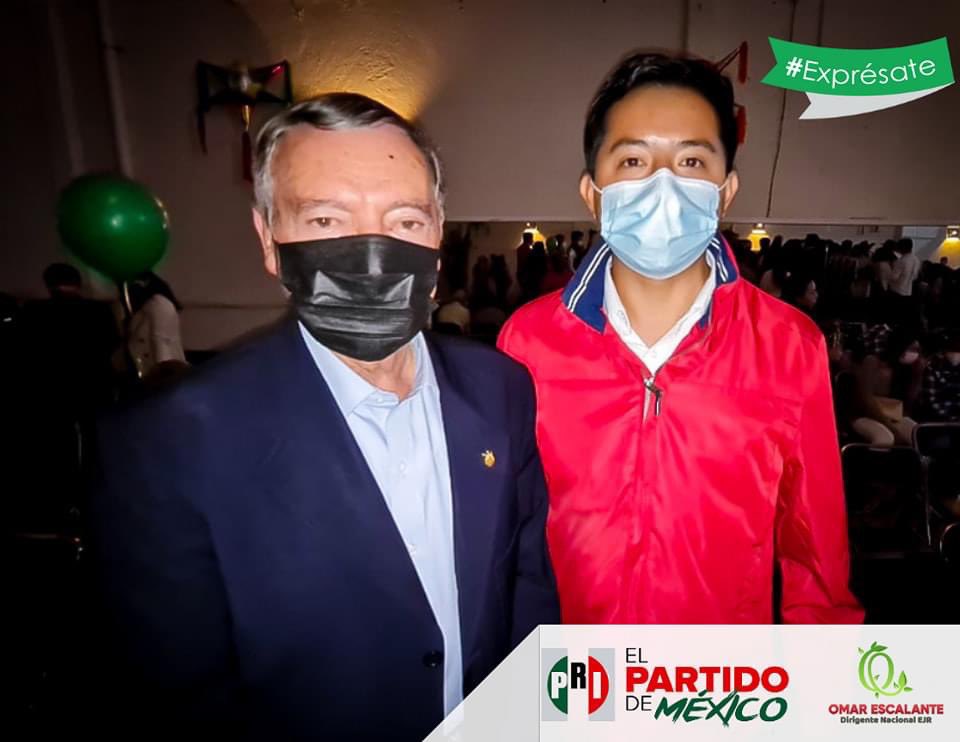 omarescalantemx's tweet photo. El día de hoy tuve el honor de acompañar a mi presidente de la @UR_Nacional Gral @FaustoMZamorano a la inauguración de su módulo legislativo de atención y quejas ciudadanas, ubicado en la Av. Aztecas, Coyoacán. 🇲🇽 https://t.co/AKPhJFxGEK