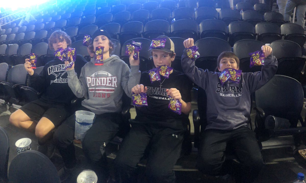 GraigKeeton's tweet photo. How to kill time in between games?
Visit the Takis truck….
#FreeTakis https://t.co/9KrtwPeLUz