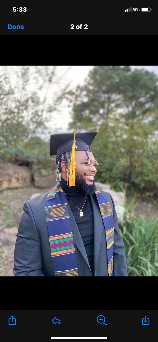 __kwaa__'s tweet photo. Texas Lutheran University 
B.S. in Kinesiology 
Class of 2021👨🏾‍🎓!!! https://t.co/bp7kCmbJ0G