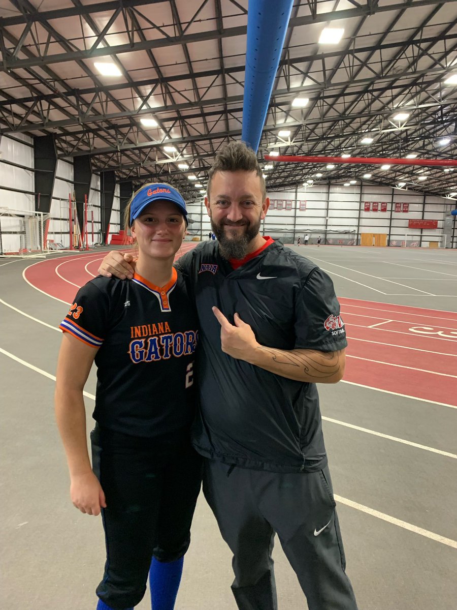 gainey_madison's tweet photo. Thank you @CoachBabs11 for an amazing camp today! Look forward to the next one #platformup @IndWesSoftball https://t.co/30QZhiIi3U