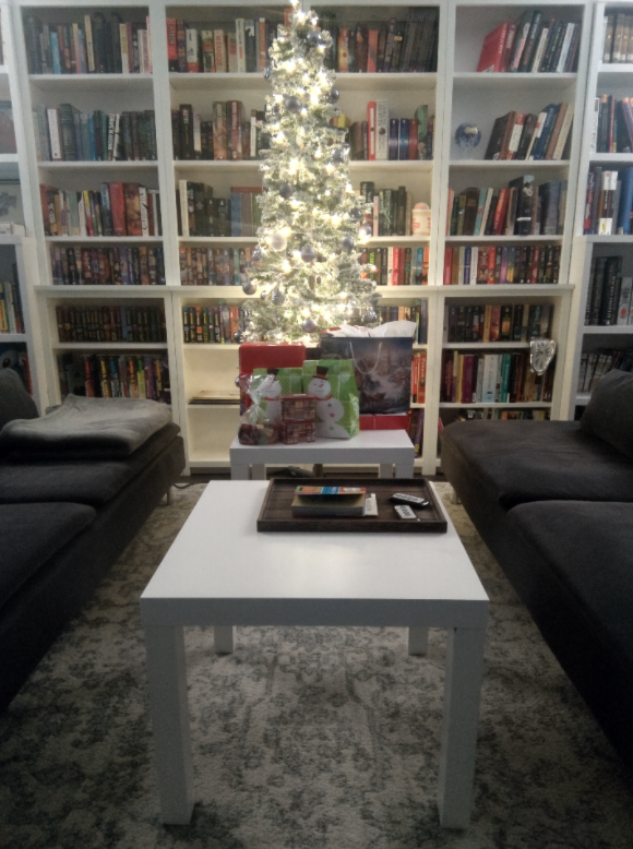 v_ness_l's tweet photo. set up a little baby (fake) tree for the first time in at least a decade ❄️❄️ https://t.co/w204r9GGMr