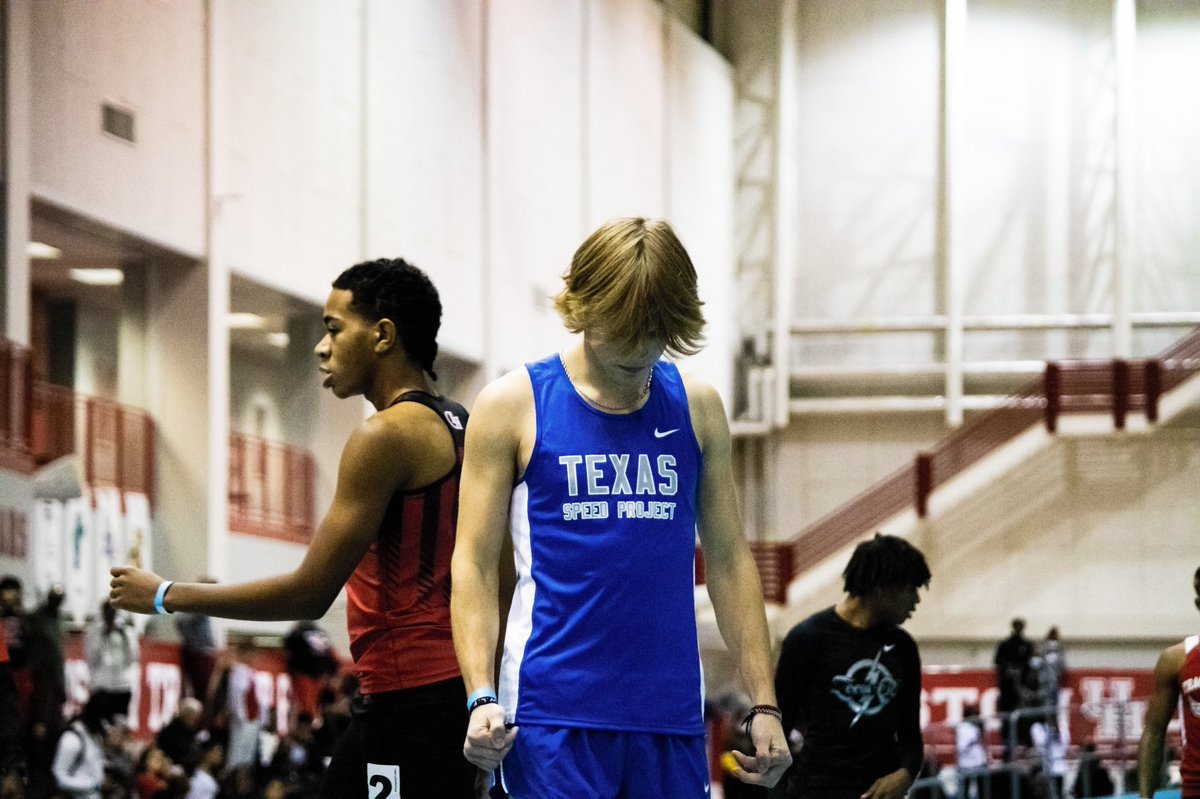 darrickware's tweet photo. Photos from last weekend’s track meet at the University of Houston!
At https://t.co/rPl0FN5Vad, we love track so much that we start it in early December. #TheTexasSpeedProject #MacTownTrackTown https://t.co/W3Mg0e8zc5