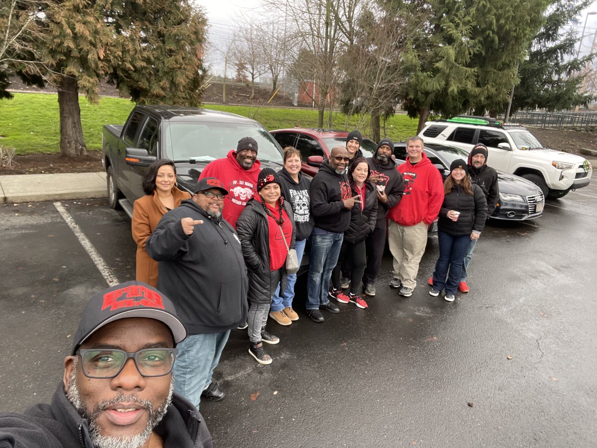 FTR MC Portland had a great day today delivering food box for Sunshine Division Food Delivery in Portland!