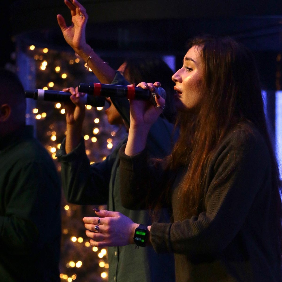 OasisChurchLV's tweet photo. TOMORROW!!! CHRISTMAS SUNDAY!!!🎄

Join us TOMORROW @ 10AM, for a SPECTACULAR celebration of the birth of Jesus!!🤍

THERE WILL BE:
📸 Family Photo Booth
👨‍👩‍👧‍👦 A Slice Of Christmas Kids Production
☕️ Hot Chocolate
🍪 Christmas Cookies

YOU DON’T WANT TO MISS IT!!! See you there!🤗 https://t.co/ItvKhs9UmD