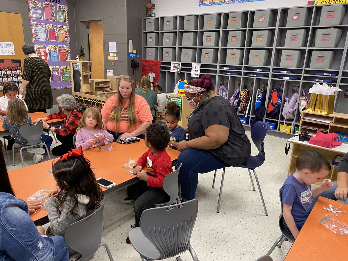 Kris Wolfe tweet media