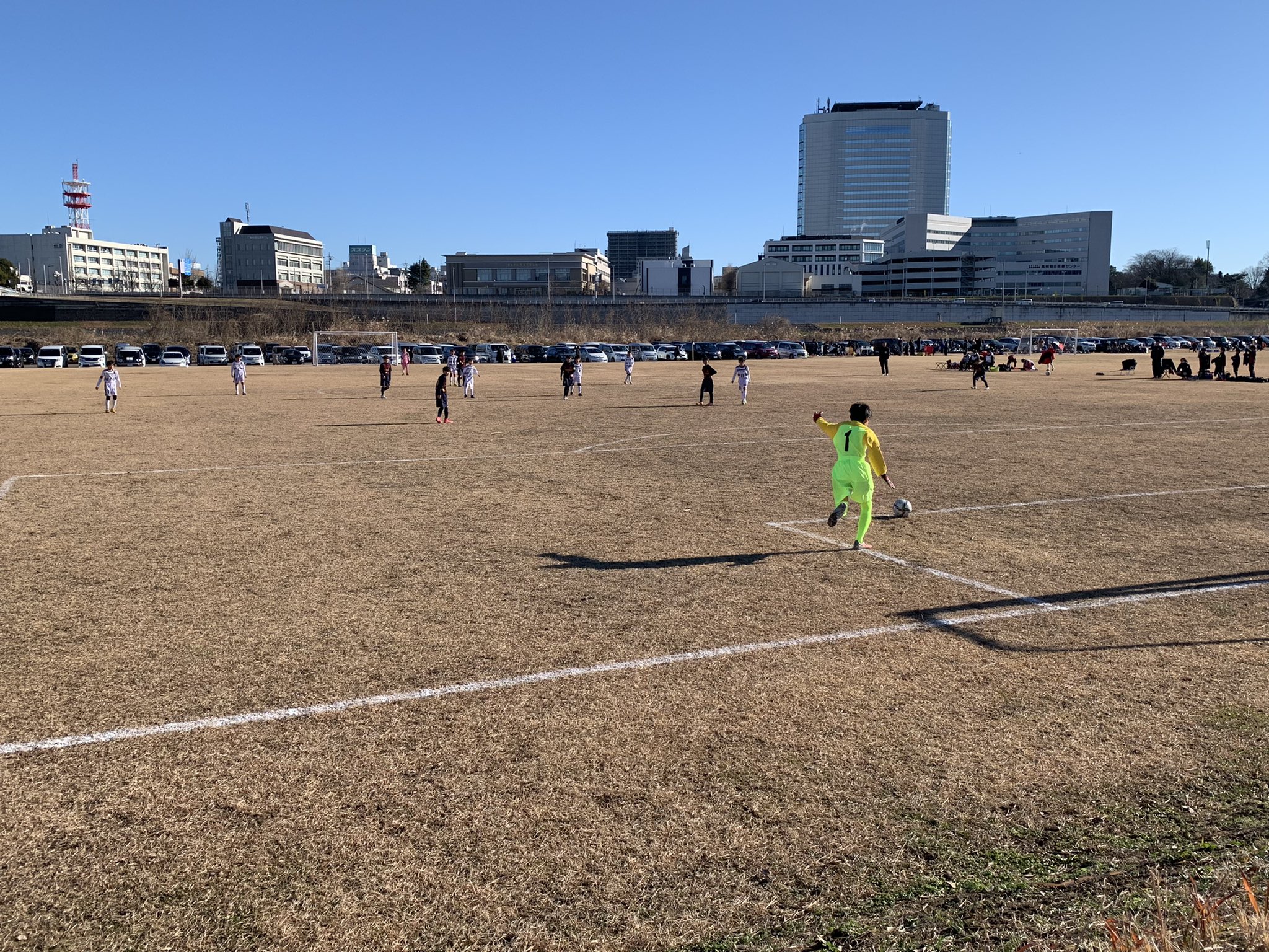 寺尾少年サッカークラブ 新トップ モスバーガー杯 決勝トーナメント Vs ルーヴェン高崎 0 0 前半終了 T Co Peileutsb2 Twitter