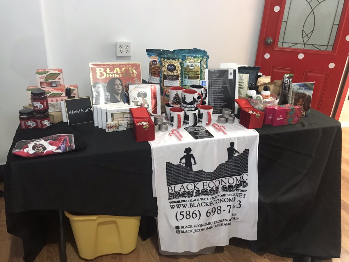 workofArtB's tweet photo. Thank you to everyone that donated (Socks, Underwear &amp; Money) to https://t.co/WAqbRSgTqO for the Boys at the Hanley House. Shout out to our volunteers AND Ooh Wee Coffee Black Economic Exchange Group &amp; Oddballz Catering for helping us make today a success! #Detroit https://t.co/zDA8uzKUes
