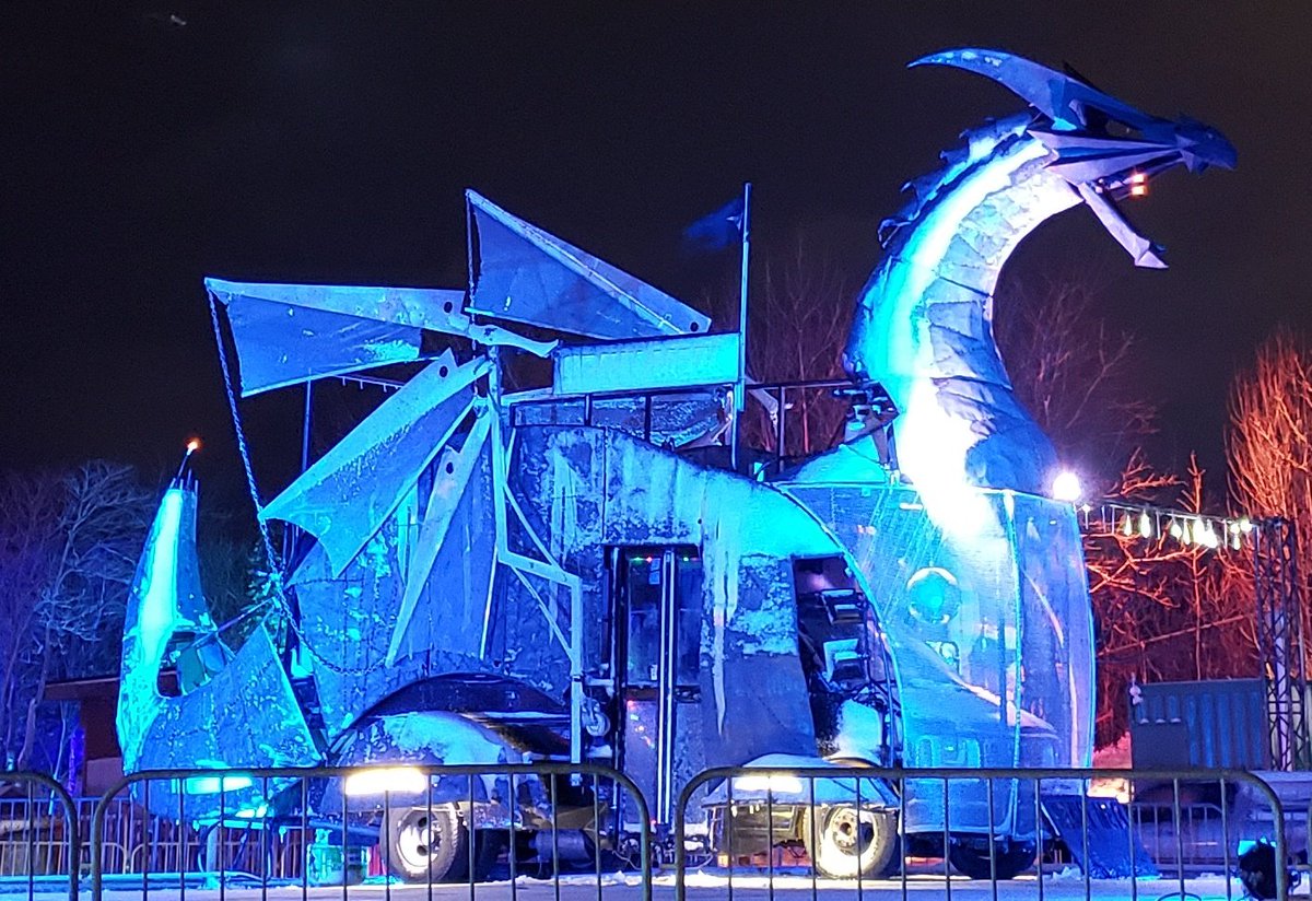 Andrew_Payton's tweet photo. Great Drive Thru event at #OntarioPlace #SnowMagicTO https://t.co/6DJqDTX4kT