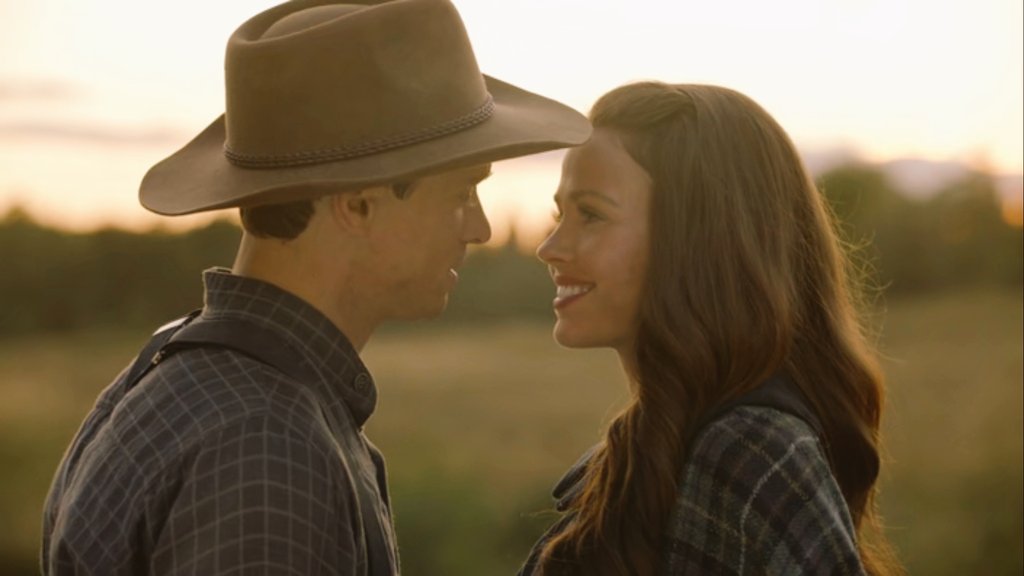 fanTeamChace's tweet photo. #Chase are married. I just hope we get to see it in a Season 3. Just going to be #Hopefuls #Hearties #WhenHopeCallsChristmas https://t.co/bVqXhVivW8