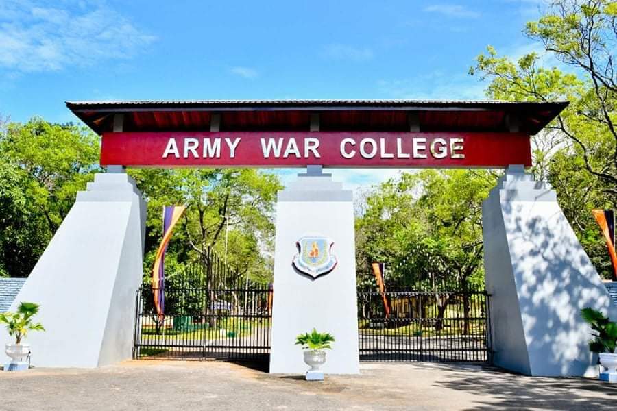 newsdotlk's tweet photo. Army Officer Career Development Centre renamed as ‘Army War College’s
#newsdotlk #defencelk #MOD #LK
#MOD @SMODSriLanka @defenceLanka @SilvaShavendra https://t.co/MoRXAFnLWc