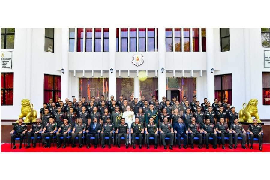 newsdotlk's tweet photo. Army Officer Career Development Centre renamed as ‘Army War College’s
#newsdotlk #defencelk #MOD #LK
#MOD @SMODSriLanka @defenceLanka @SilvaShavendra https://t.co/MoRXAFnLWc