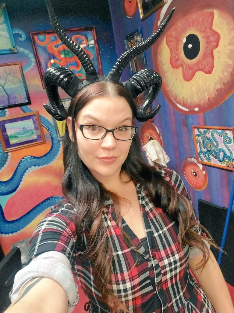 PigmentsPresnts's tweet photo. Artmas was a hit! I can't express how full my heart is.
#art #gratitude #JOY #PigmentsPresents #mopigs #Happiness #MerryChristmas https://t.co/9ldmRRmRVE