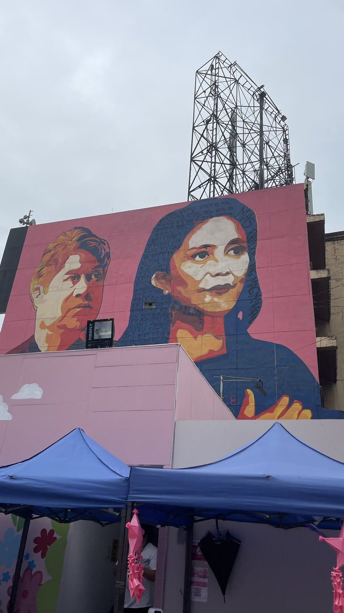 WE NEED VOLUNTEERS TODAY here at Leni Kilo Headquarters in Katipunan for relief operations for #OdettePH PLEASE HELP we need people! Comment and share!!! Pls pls! Just come and walk in! Parking besides the HQ at Pop-up. Thanks!