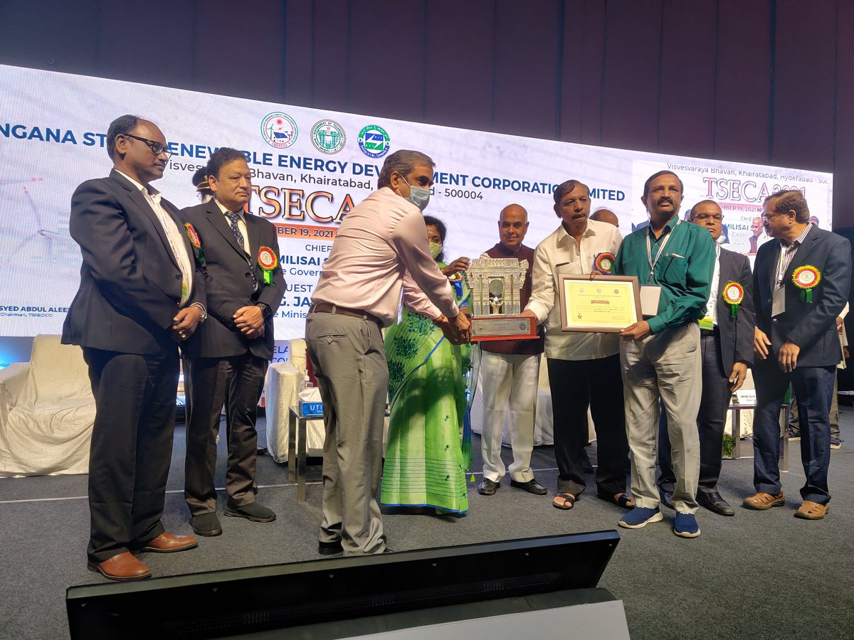 EDEnggTSRTC's tweet photo. @tsrtcmdoffice @TSRTCHQ #TSECA
Received Telangana State Energy Conservation awards, Gold and Silver awards on fuel conservation for Sathupaly and Godavarikhani depots, from Her Excellency, The Governor of Telangana, Dr Tamilisai Soundarajan garu. https://t.co/IkZ6f0GpiW