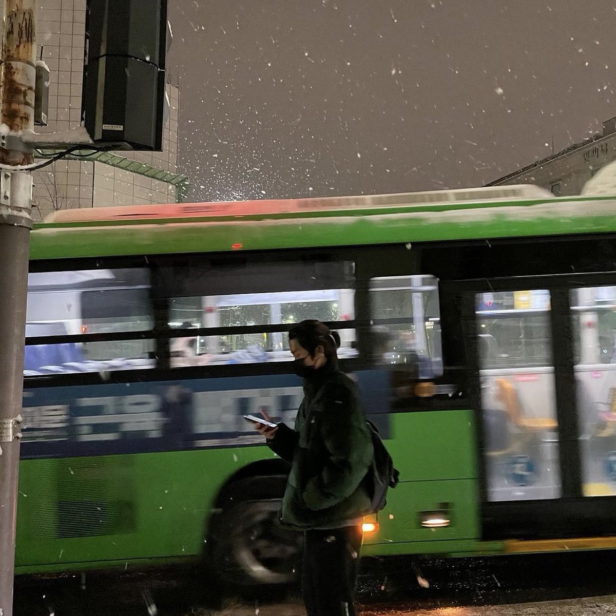 CRAVITYturkey's tweet photo. [191221] CRAVITY Instagram güncellemesi, Taeyoung:

“Kar ❄
Allen tarafından çekildi
#Taeyoung #CRAVITY #C_DAILY #LUVITY” https://t.co/HVtxC001pJ