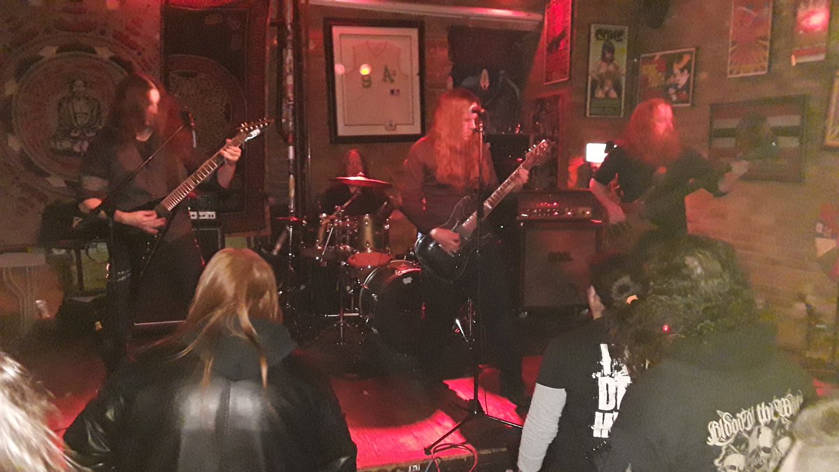 Frank_Motivates's tweet photo. Withering Soul at Reggies #witheringsoul https://t.co/NjttWu5d3i