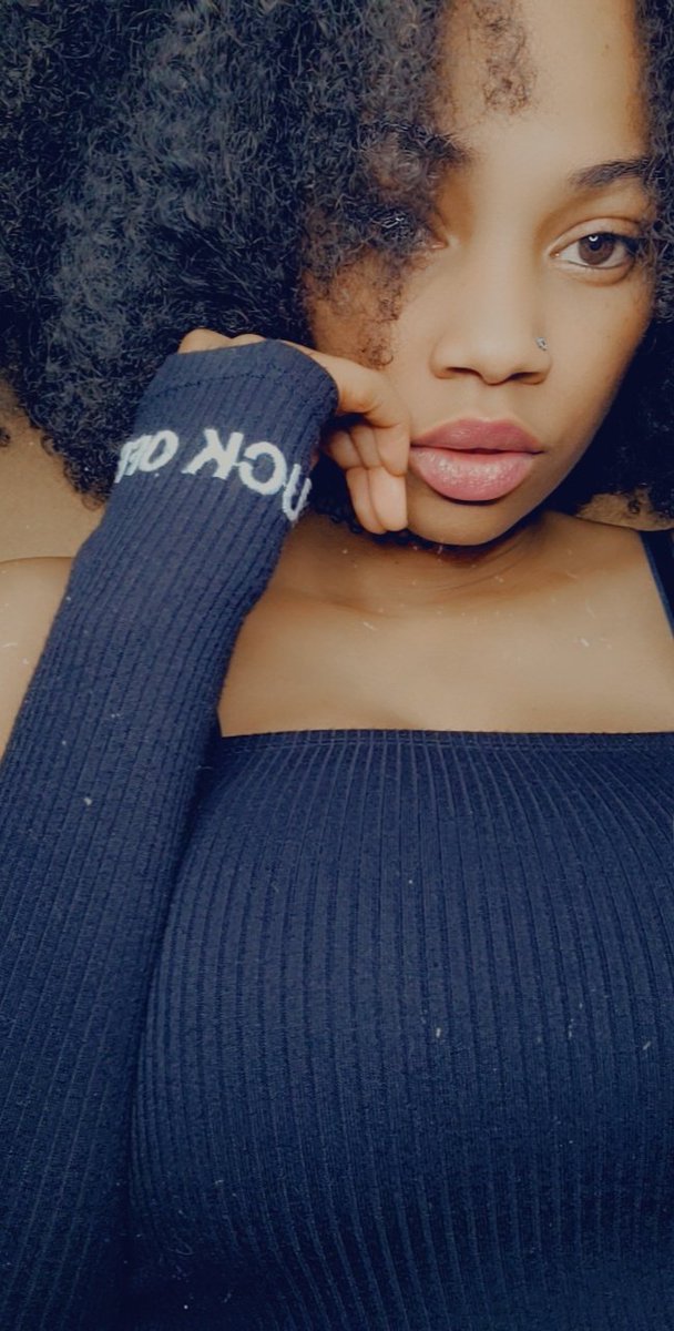 Mini_AngieB's tweet photo. It's been awhile 😌 ☺ 🤗 https://t.co/8ndgfdlQeH