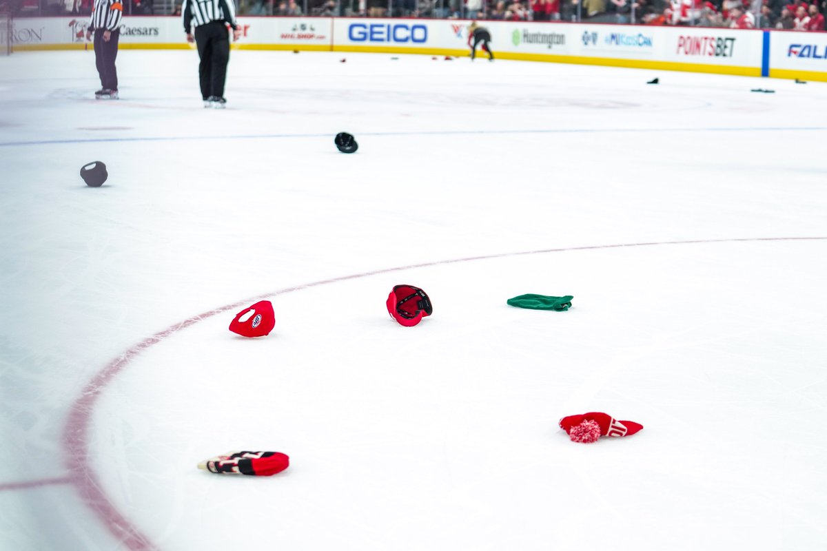 DetroitRedWings's tweet photo. Love to C it. 🧢 https://t.co/aMrYV0MuiA