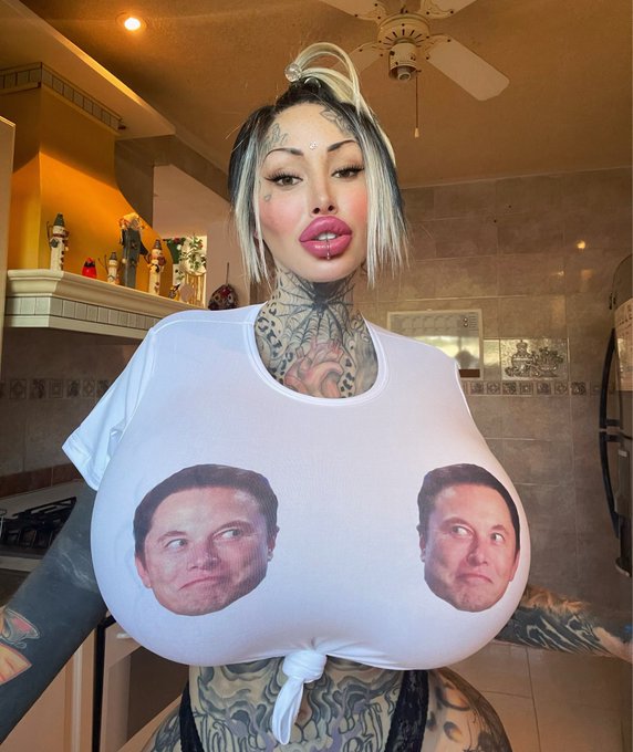 I ❤️ @elonmusk ❤️ https://t.co/FYskxEq8ZE<a class="tags" target="_blank" title="On Twitter" href="/?out=eyJ0eXAiOiJKV1QiLCJhbGciOiJIUzUxMiJ9.eyJpYXQiOjE3MjA4Njc5OTMsImlzcyI6InR3cG9ybnN0YXJzLmNvbSIsIm5iZiI6MTcyMDg2Nzk5MywiZXhwIjoxNzUyNDAzOTkzLCJyZWRpcmVjdF91cmwiOiJodHRwczovL3R3aXR0ZXIuY29tL2Vsb25tdXNrIn0.dGJY8HdQjozbEOd88GTbspOgCyo7U4kQV7jysYpygoFhvumYgNPjC92asR2ISbZwHNl_ONcpNT-TEdvNWE8D3A">@elonmusk</a>