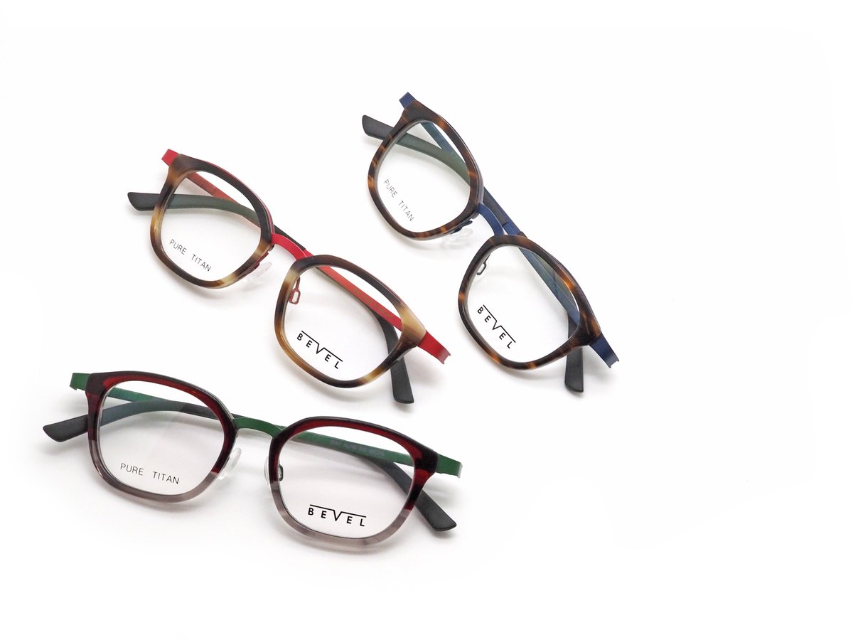 kbt_1950's tweet image. こんにちは、眼鏡工房久保田です。本日のご紹介はBEVELさんから。小顔さんがすっきり掛けられる、ポップなコンビネーションがやってきました。BEVELさんならではの色使いがとってもキュートです。 #BEVEL #bevelspecs 

mega-kbt.com/bevel-2547alfi…