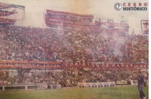 Danymacica's tweet photo. Ayer, hoy y SIEMPRE!!!
#CerroPorteño
"es llevar en el corazón un sentimiento que se siente desde niño, es sentir al equipo en la sangre, vivir por él, es al único al que se es fiel y que dura para toda la vida”
19/12 FELIZ DIA DEL HINCHA DE CERRO PORTEÑO 
💪🏻🔵🔴🇵🇾👏🏻���🏻👏🏻 https://t.co/DOzRTpWW51