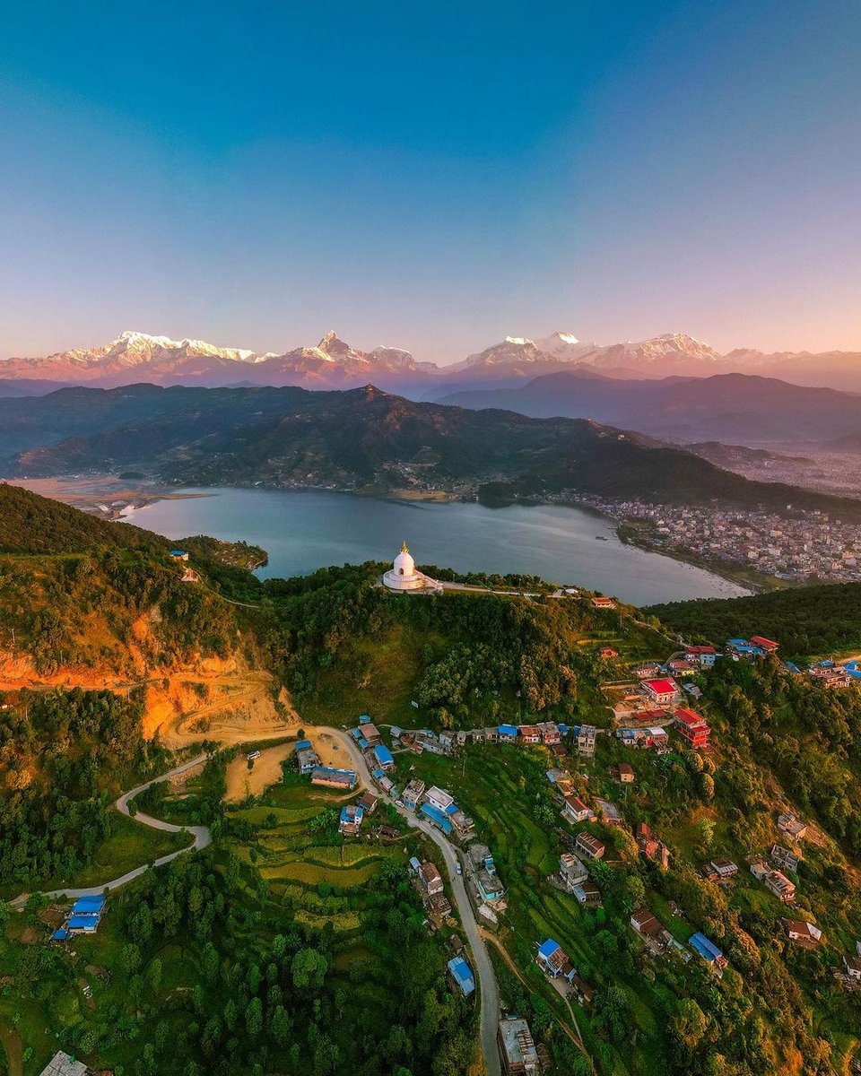 मेरो दिल छ पोखरामा। ❤🇳🇵

Photographed by: Bijay Gautam Chettri

#pokhara #nepal #sulavyatra