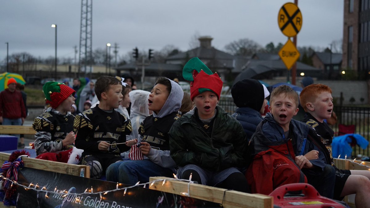 MtJulietCity's tweet photo. The City of Mt. Juliet Christmas Parade was another reminder of why we are #MJSTRONG. Thank you to everyone who helped make this a special day, and an event to look forward to exactly a week after the severe weather hit our city. https://t.co/I0ELYg26qD