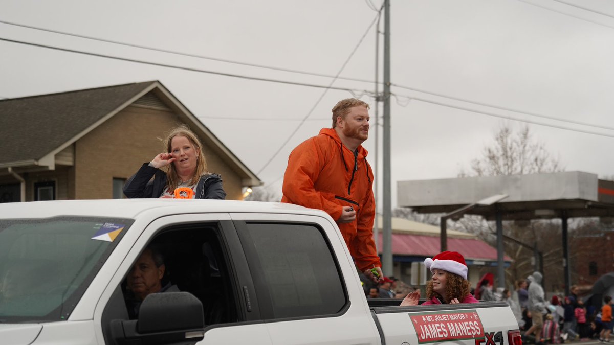 MtJulietCity's tweet photo. The City of Mt. Juliet Christmas Parade was another reminder of why we are #MJSTRONG. Thank you to everyone who helped make this a special day, and an event to look forward to exactly a week after the severe weather hit our city. https://t.co/I0ELYg26qD