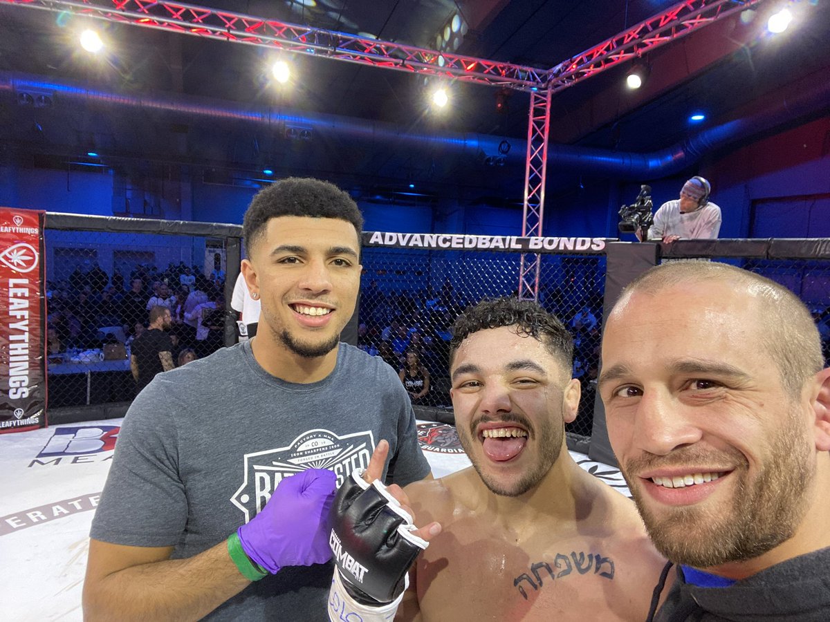 FactoryXMTMMA's tweet photo. Hell of a debut for Aaron Beltran tonight #cocombatclub!!! Looked like a pro in there! Congratulations!!!! #FactoryX #Xonthechest https://t.co/TQMYilXLEU