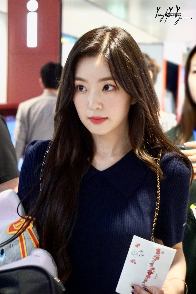 공항의 아이린 tweet media
