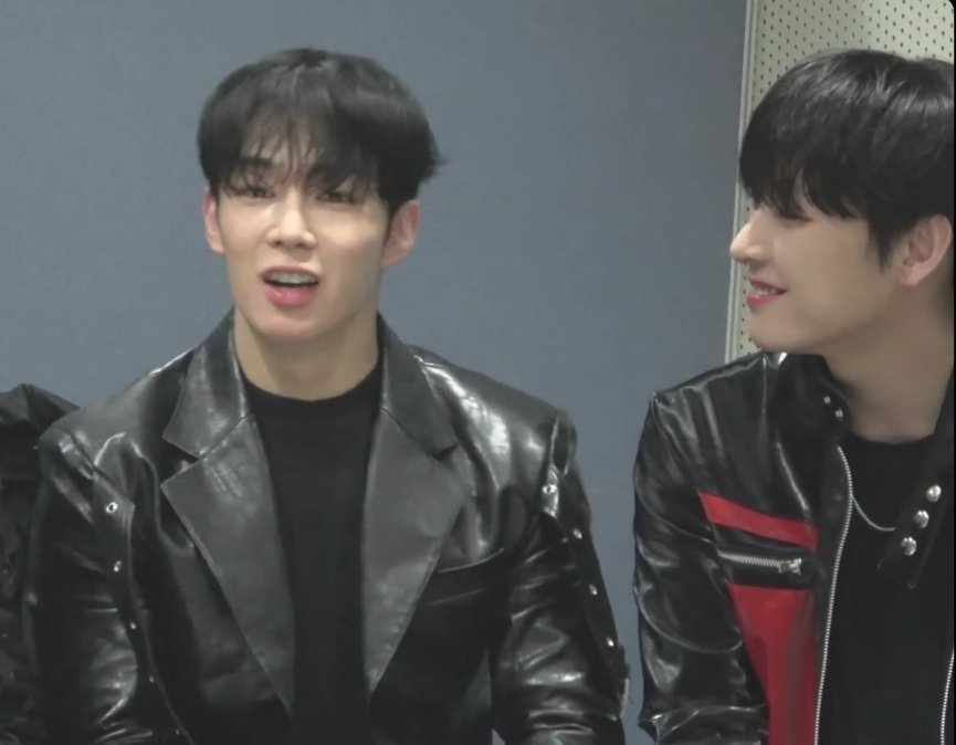 lesgerit_'s tweet photo. Find someone who looks at you like the way Inseong looks at his dongsaengs๐๐โค๏ธ
@SF9official #sf9 #INSEONG #DAWON #CHANI #Trauma #RUMINATION #sf95thwin https://t.co/LWQL4zlqqE