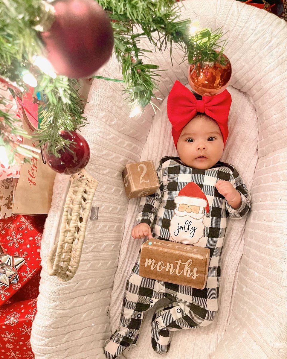 yazminabundis's tweet photo. I still can’t believe I have a whole baby. Meanwhile she out here turning 2 months🥺 https://t.co/ZeI1e1mQlP