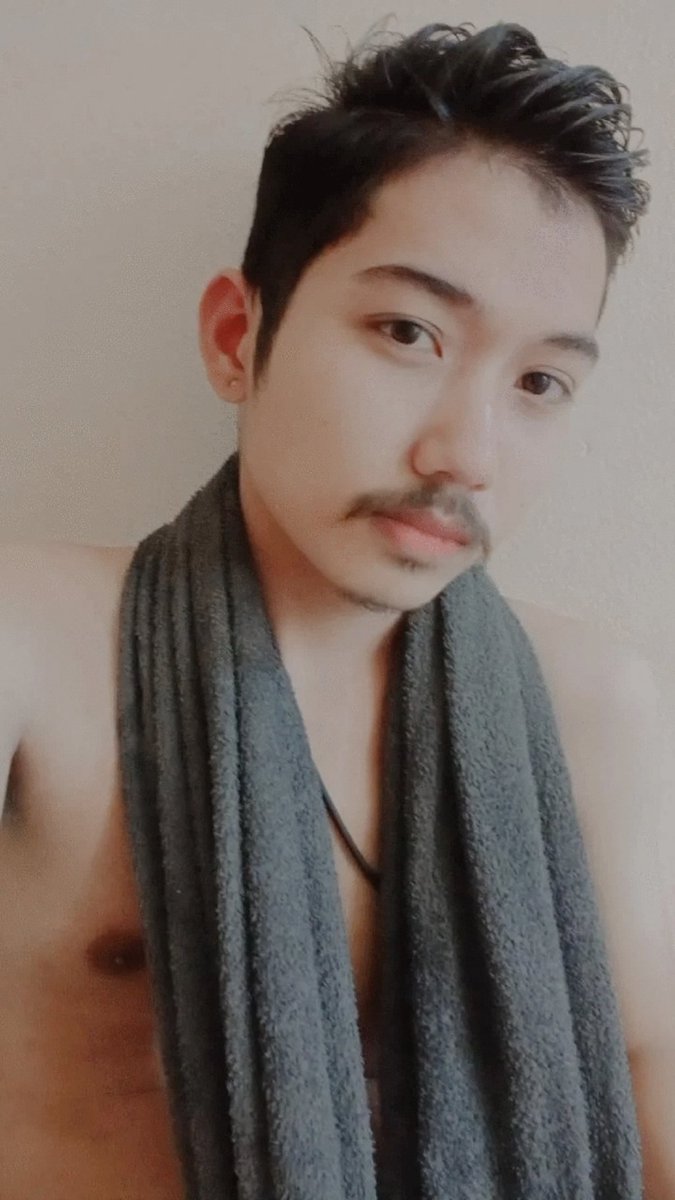 Leobeer1999's tweet photo. ถ้าวิ่งตามเขาแล้ว"เหนื่อย" แวะกิน"น้ำ"ที่ห้องเราก่อนได้นะ 😂😂
#หัวหิน https://t.co/vD3iBR4rMC
