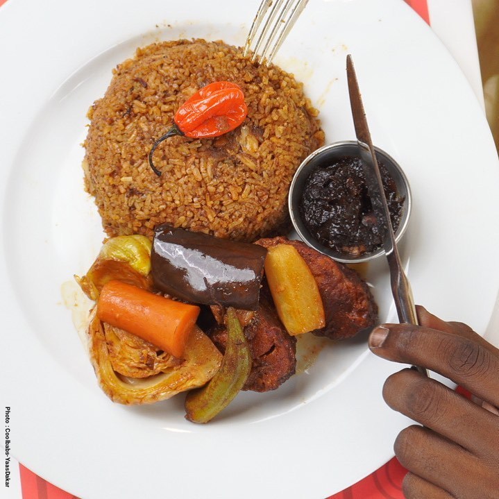 ONU_fr's tweet photo. Le #Ceebujen figure dorénavant sur la liste du patrimoine immatériel de
l'@UNESCO_fr.

Cet art culinaire originaire est fait à base de riz et de poisson d’où l’expression qui signifie littéralement « riz au poisson ». 

Félicitations au Sénégal 🇸🇳 ! https://t.co/1ChFgNmCDe https://t.co/rnJN9nRr3T