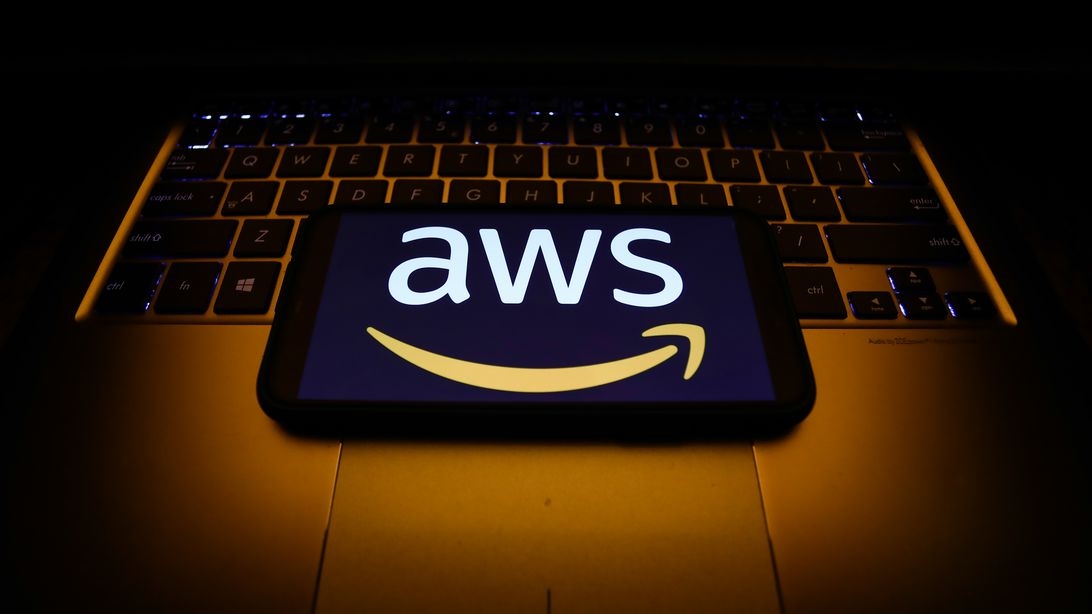 AWS outage appears to cause issues at Twitch, PSN and other sites - CNET: #ai #deeplearning #iot MT: @motorcycletwitt https://t.co/oBUev5fHtF https://t.co/L986F0Rhgo