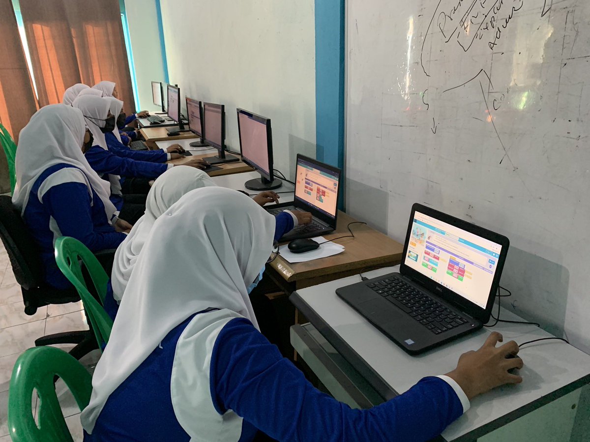 womenintechmv's tweet image. We appreciate the @MoEdumv assistance in enabling to hold #HourofCode sessions in schools. We are proud to announce that this year&apos;s hour of code was conducted at 45 schools.

#hourofcodemv
