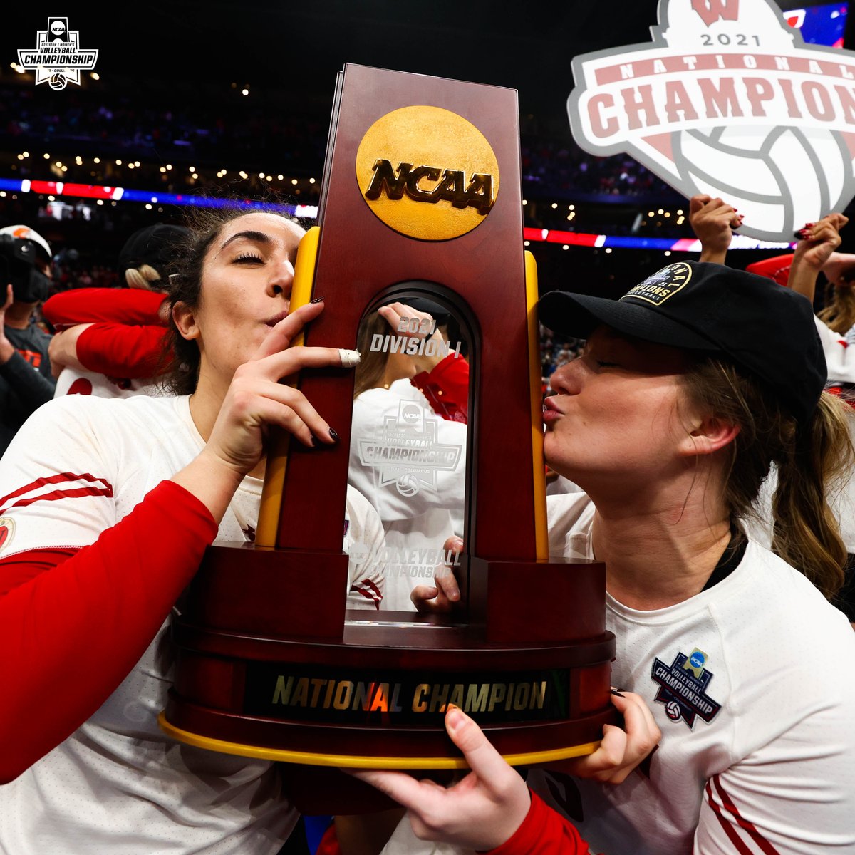 HAPPY 🏆 HAPPY 🏆 HAPPY 

#NCAAVB x <a href="/BadgerVB/">Wisconsin Volleyball</a>