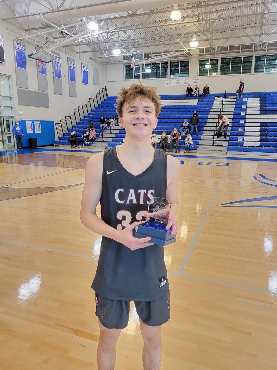 #CurtisWinterClassic 2021 Champs: <a href="/MtSpokaneHS/">Mt. Spokane HS</a> Wildcats.

Tourney MVP <a href="/ryanlaff3/">Ryan Lafferty</a>
Also all-tourney: <a href="/xavierpkv/">Xavier Kamalu-Vargas</a>

Great job hosting by  @OurVikingNation !!