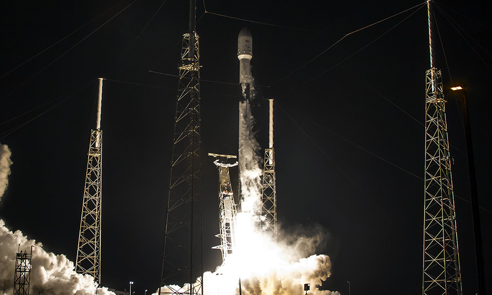 IsrScience's tweet photo. Запуск спутника Türksat 5B, компанией SpaceX. Миссия - Türksat 5B. Стартовый комплекс SLC-40, мыс Канаверал. Ракета-носитель - Falcon 9.
#B1067 #elonmusk #Falcon9 #SpaceX #Türksat

https://t.co/7ASJS8YHVm https://t.co/g2symbN5Vl