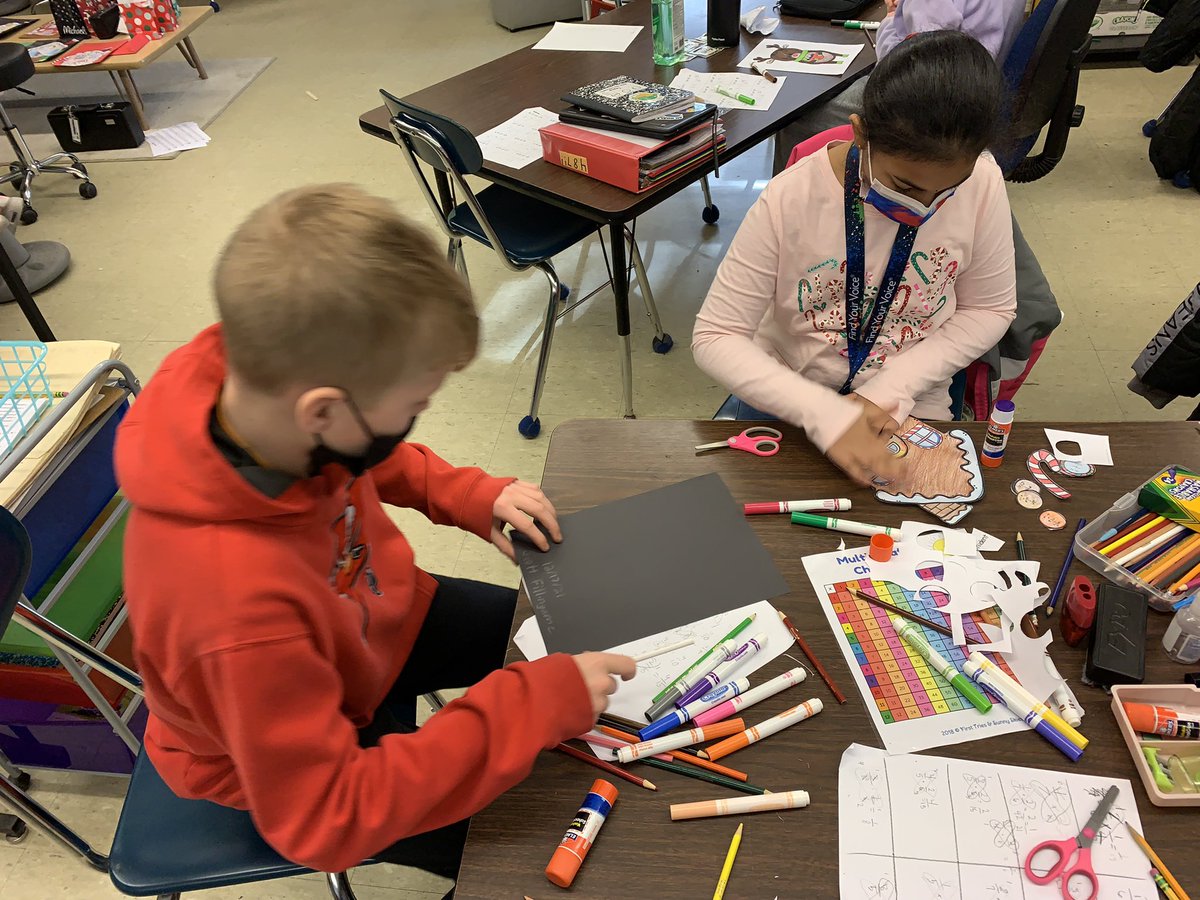 Rawstromsclass's tweet photo. Having some much needed holiday fun!  It’s been 2 years since we celebrated the holidays in school! https://t.co/SoEwpYAYLt
