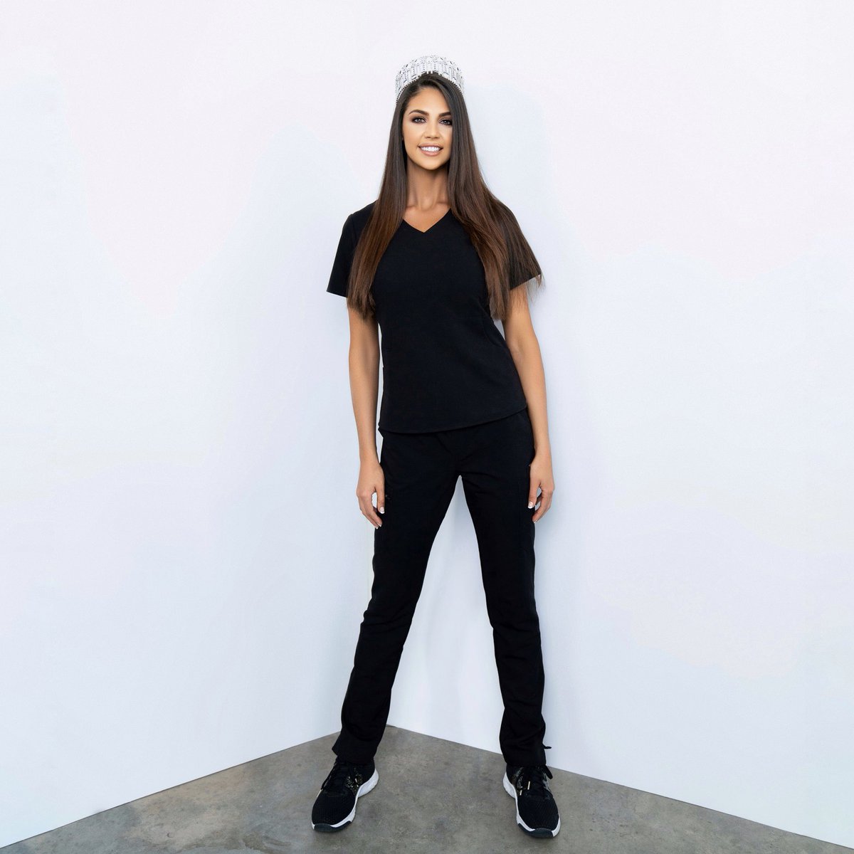 AllisonECook's tweet image. 3 years ago I accepted a job with @GEHealthcare as a Clinical Imaging Specialist ☠️

I cannot wait to see what the next few years will bring!

📸 mrsjenniferelloydartistry 

#gehealthcare #radiologytech #xraytech #xray #carm #surgery #fluoroscopy #traveler #medicalimaging