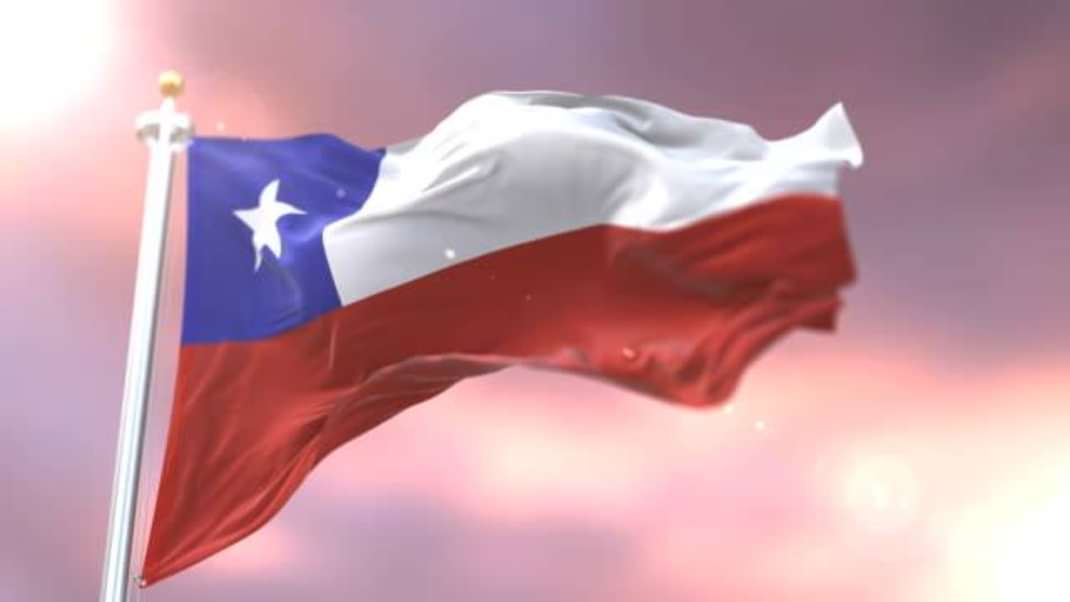 Drax2021's tweet photo. No puedo dormir por dios!!!!!
La angustia de lo que pueda pasar mañana es irritante.
Mucha fuerza a nuestro proximo presidente, se que dios le dara una mano para salvar la patria del comunismo. Un gran abrazo @joseantoniokast 🇨🇱✌️ https://t.co/edhQ4UJ4HJ