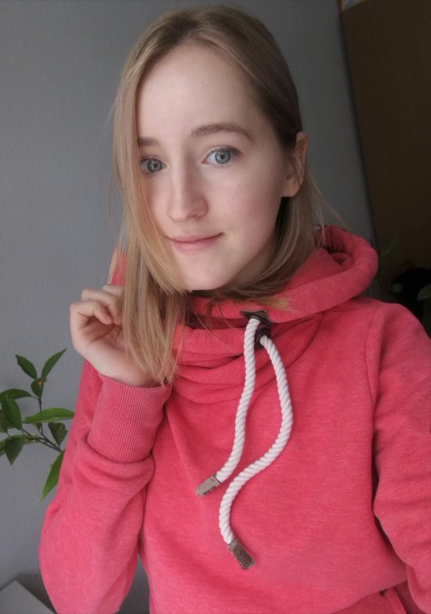 Decided that I'm wearing this today. https://t.co/4u0w7EmITg