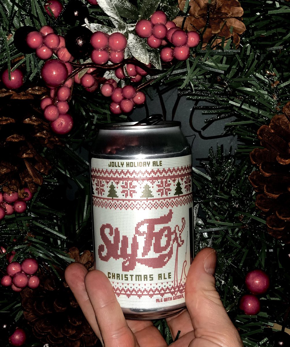 Beeradelphia's tweet photo. Merry Christmas.. Delicious Ale, Weird Fingers and All https://t.co/0gcbAjTmvy