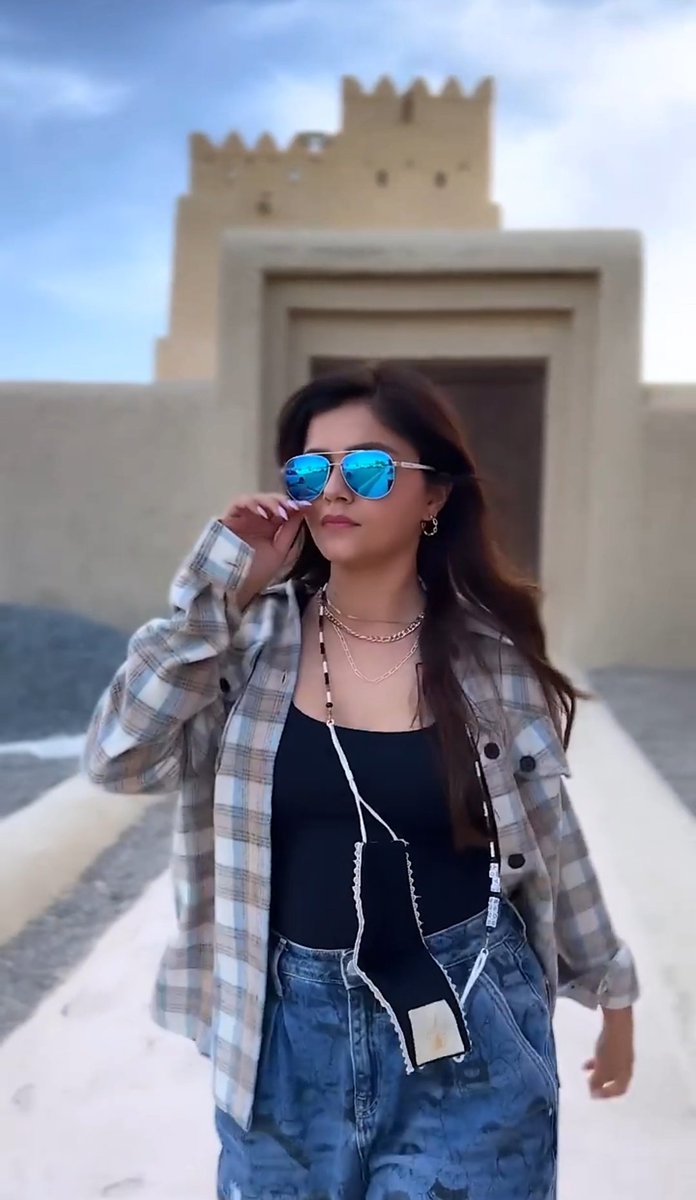 Dapper 😎 just shared a IG reel dancing on the streets 😍 go shower love

#RubinaDilaik || #RubiHolics 
🔗instagram.com/reel/CXpyCF7Je…